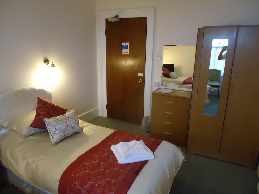 Abbey Court Hotel 托基 客房 照片