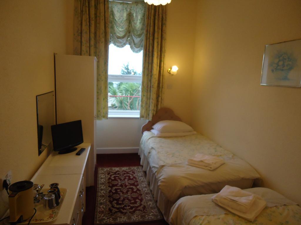 Abbey Court Hotel 托基 客房 照片