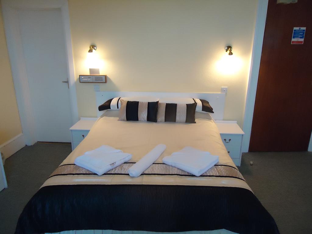 Abbey Court Hotel 托基 客房 照片